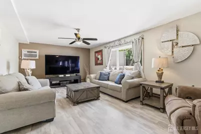 31 Pinetree Drive, Sayreville, NJ 08859 - Photo 12