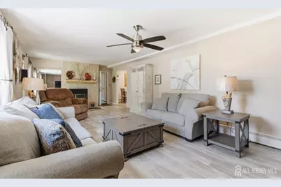 31 Pinetree Drive, Sayreville, NJ 08859 - Photo 14