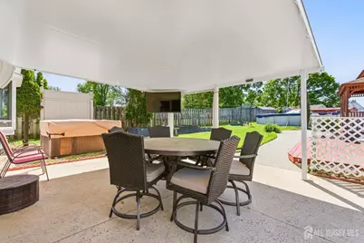 31 Pinetree Drive, Sayreville, NJ 08859 - Photo 32