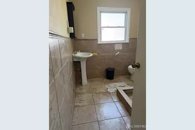 557 Renewal Way, Port Reading, NJ 07064 - Photo 24