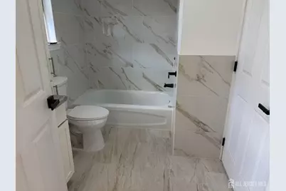 502 Great Beds Court, Perth Amboy, NJ 08861 - Photo 14