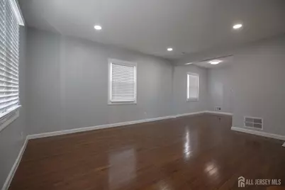 545 Olive Place, Woodbridge Township, NJ 07095 - Photo 14