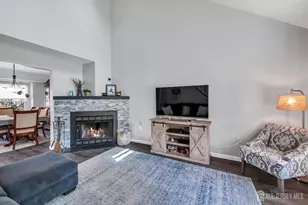 216 Coldspring Ct, Franklin Township, NJ 08873 - Photo 4