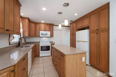 304 Schoolhouse Road, Monroe Township, NJ 08831 - Photo 14