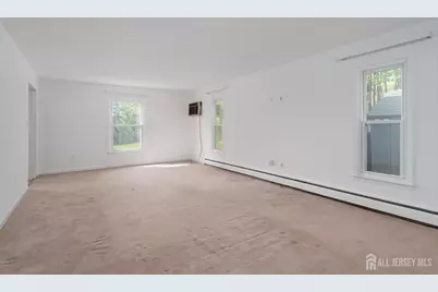 304 Schoolhouse Road, Monroe Township, NJ 08831 - Photo 8