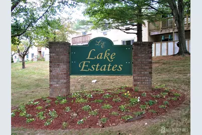 16 Lake Avenue #2B, East Brunswick Township, NJ 08816 - Photo 10