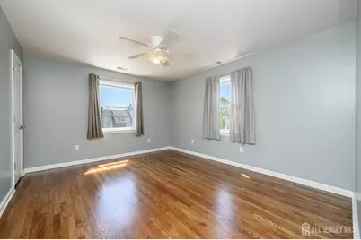 573 Garden Avenue, Woodbridge Township, NJ 07095 - Photo 8