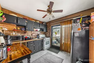 124 W 10th Ave, Roselle, NJ 07203 - Photo 14