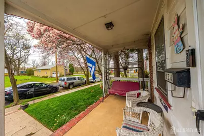124 W 10th Avenue, Roselle, NJ 07203 - Photo 4
