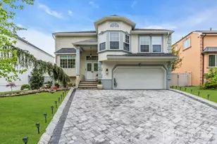 81 Ortley Ct, Old Bridge Township, NJ 07747 - Photo 1