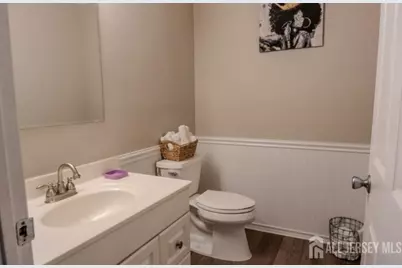 200 Sierra Court #B, Middlesex, NJ 07095 - Photo 10