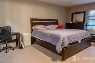 200 Sierra Ct, Middlesex, NJ 07095 - Photo 8