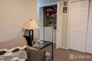 200 Sierra Ct, Middlesex, NJ 07095 - Photo 4