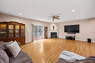67 Rhyan Dr, Parsippany-Troy Hills, NJ 07054 - Photo 6
