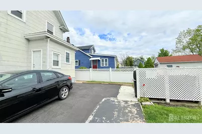 104 Thompson Street, Raritan, NJ 08869 - Photo 12