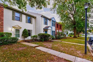 134 Pear Tree Ln, Franklin Township, NJ 08823 - Photo 2