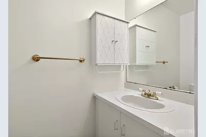 134 Pear Tree Lane, Franklin Township, NJ 08823 - Photo 6