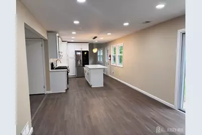 110 Murdock Street, Fords, NJ 08863 - Photo 10