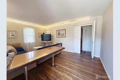 116 Montrose Avenue, South Plainfield, NJ 07080 - Photo 2