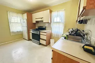 116 Montrose Ave, South Plainfield, NJ 07080 - Photo 4