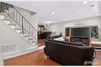 103 Aspen Drive, North Brunswick Township, NJ 08902 - Photo 4
