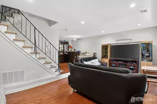 103 Aspen Dr, North Brunswick Township, NJ 08902 - Photo 4