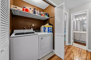 12 Borelle Square, Sayreville, NJ 08859 - Photo 6