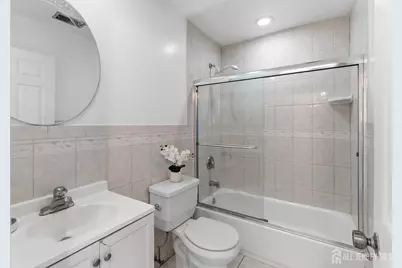 324 Sharon Garden Court, Woodbridge Township, NJ 07095 - Photo 10