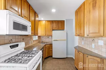 31 Stevens Road, Edison, NJ 08817 - Photo 8