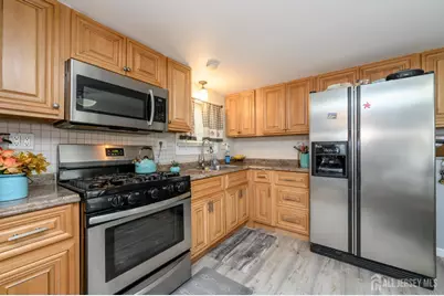 1501 Roosevelt Avenue, Carteret, NJ 07008 - Photo 12