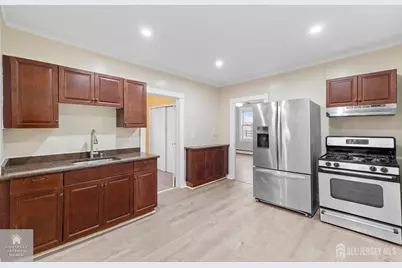 446 Baker Place #2, Perth Amboy, NJ 08861 - Photo 6