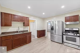 446 Baker Pl, Perth Amboy, NJ 08861 - Photo 6
