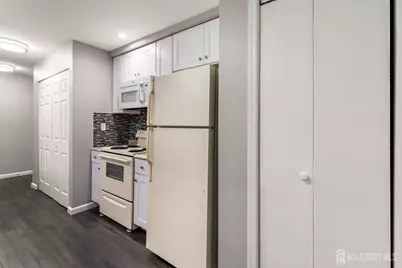 42 Norwich Place, Franklin Township, NJ 08873 - Photo 10