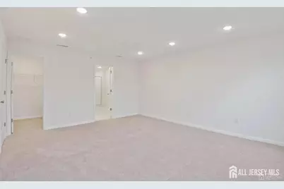 735 Station Road, Dunellen, NJ 08812 - Photo 22