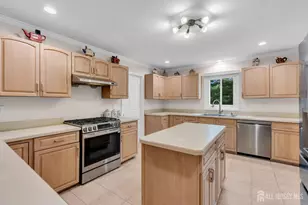 [Address not provided], Plainsboro Township, NJ 08536 - Photo 18