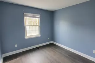 102 Lawrence Ln, New Brunswick, NJ 08901 - Photo 14