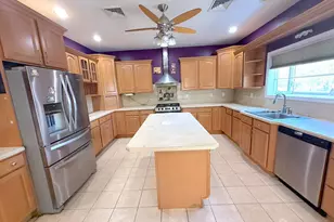 [Address not provided], South River, NJ 08882 - Photo 12