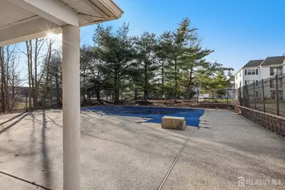 517 Waterford Drive, Edison, NJ 08817 - Photo 18