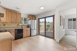 76 Carriage Pl, Edison, NJ 08820 - Photo 12