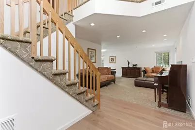 76 Carriage Place, Edison, NJ 08820 - Photo 6