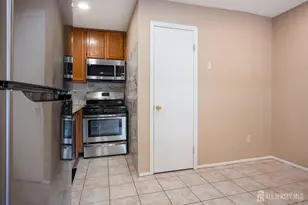 4410 Birchwood Ct, North Brunswick Township, NJ 08902 - Photo 6