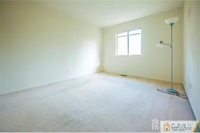 12 Sunflower Court, Edison, NJ 08820 - Photo 8