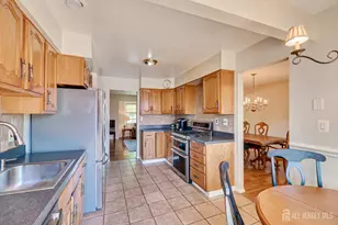 27 Eileen Way, Edison, NJ 08837 - Photo 22