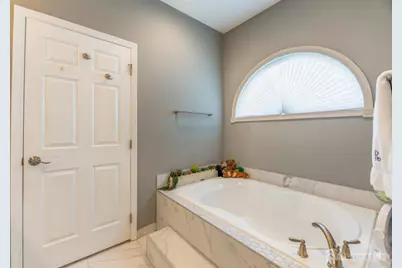 25 Leeds Lane, Monroe Township, NJ 08831 - Photo 24