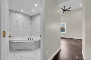 537 S Atlantic Ave, Aberdeen Township, NJ 07747 - Photo 20