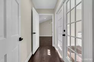 537 S Atlantic Ave, Aberdeen Township, NJ 07747 - Photo 28