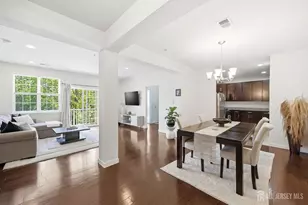 336 Pond Ln, Piscataway Township, NJ 08854 - Photo 8