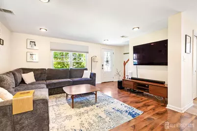 817 Dunellen Avenue, Dunellen, NJ 08812 - Photo 6