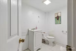37 Hensler Ln, Sayreville, NJ 08872 - Photo 16