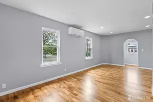8 Germantown Ave, Middlesex, NJ 08817 - Photo 6